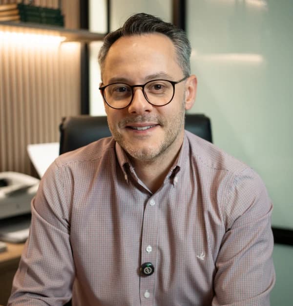 Dr. Marcello Bavaresco